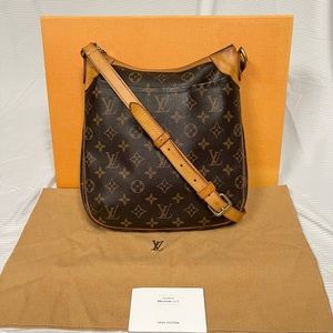 AUTH. Louis Vuitton Odeon PM Crossbody - Box & Dust bag included!